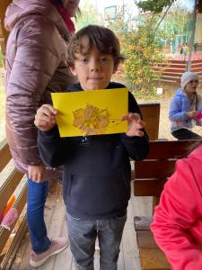 2024-Druzina-Podzimni-tvoreni-z-listu-54