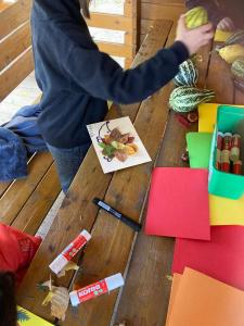 2024-Druzina-Podzimni-tvoreni-z-listu-58