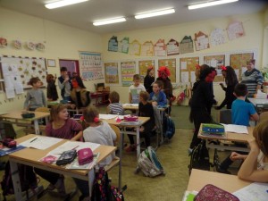 Mikulášská nadílka ve třídách (26)