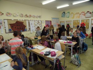Mikulášská nadílka ve třídách (27)